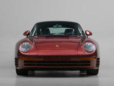 Porsche 959 cu 13.119 kilometri la bord