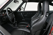 Porsche 959 cu 13.119 kilometri la bord