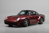 Porsche 959 cu 13.119 kilometri la bord