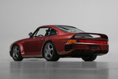 Porsche 959 cu 13.119 kilometri la bord