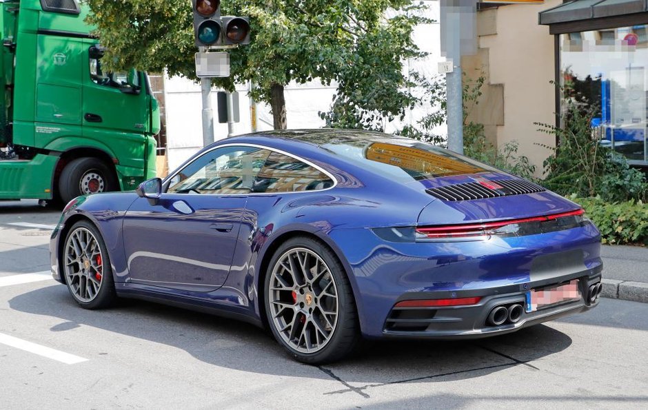 Porsche 992 necamuflat