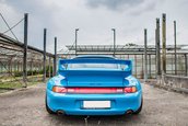 Porsche 993 GT2 vandut