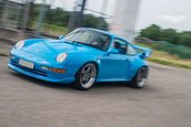 Porsche 993 GT2 vandut