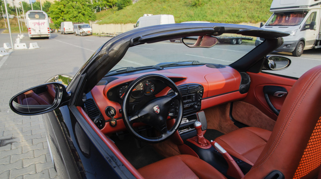 Porsche Boxster 2.7 flat-6 2002