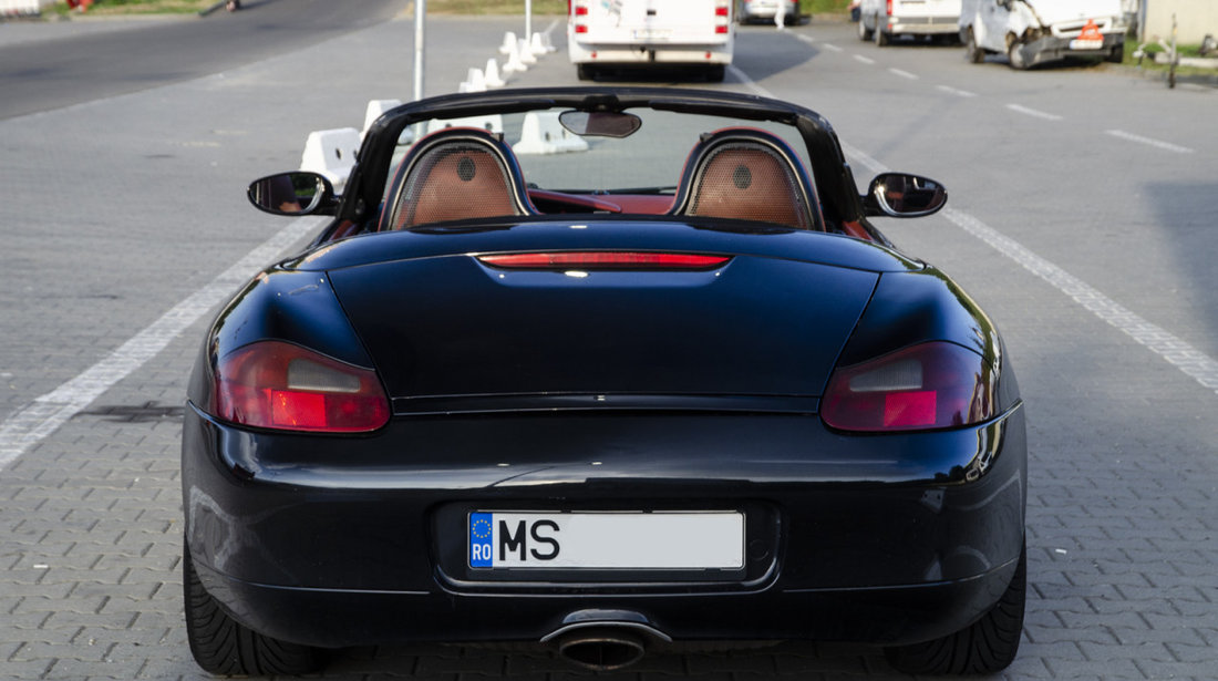 Porsche Boxster 2.7 flat-6 2002