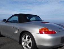 Porsche Boxster la 5.800 de dolari