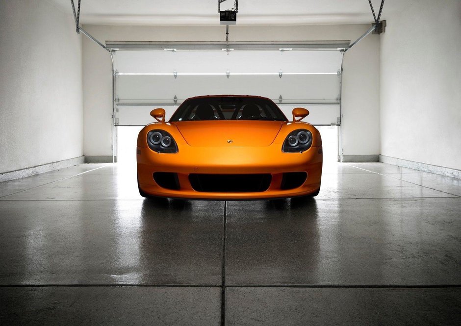 Porsche Carrera GT in Arancio Borealis