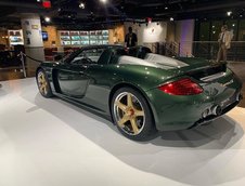 Porsche Carrera GT in Oak Green Metallic