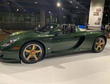 Porsche Carrera GT in Oak Green Metallic