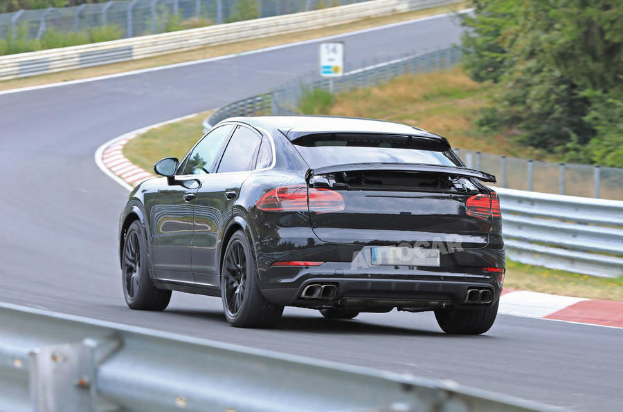 Porsche Cayenne Coupe la Nurburgring