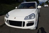 Porsche Cayenne GTS cu transmisie manuala