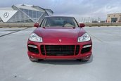 Porsche Cayenne GTS cu transmisie manuala