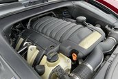 Porsche Cayenne GTS cu transmisie manuala