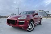 Porsche Cayenne GTS cu transmisie manuala