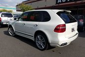 Porsche Cayenne GTS cu transmisie manuala