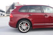 Porsche Cayenne GTS cu transmisie manuala