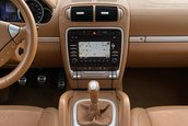 Porsche Cayenne GTS cu transmisie manuala