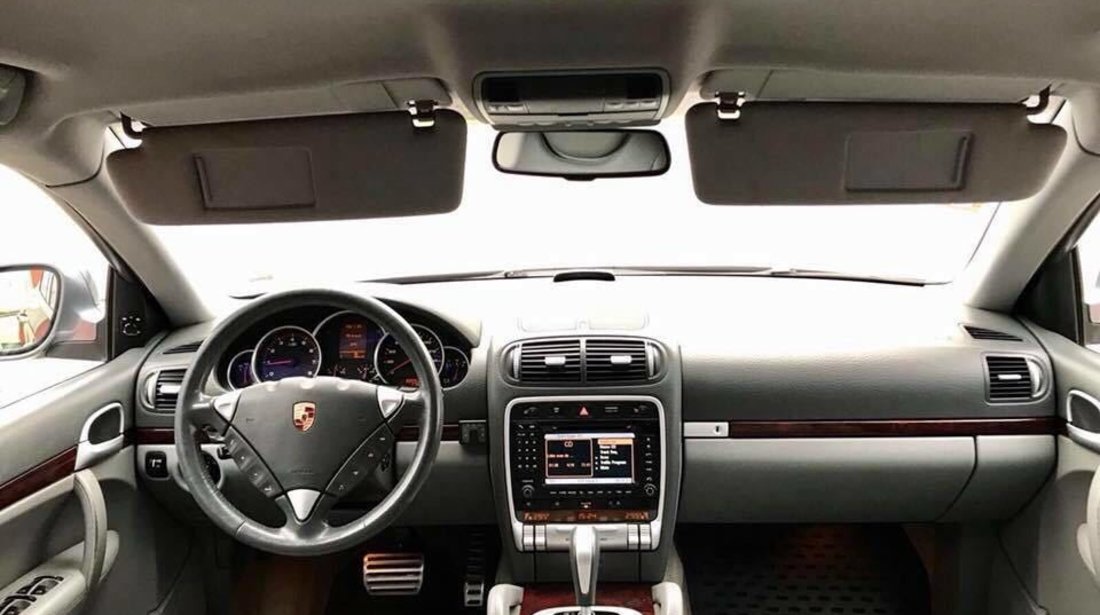 Porsche Cayenne S 4.5i 2004