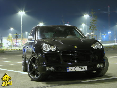 Porsche Cayenne S - Are you looking at me? Porsche Cayenne S - Are you looking at me?