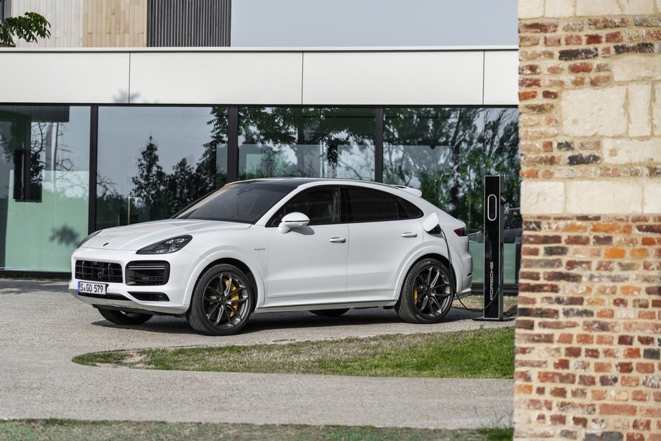 Porsche Cayenne Turbo S E-Hybrid