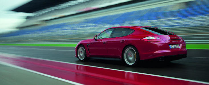 Porsche lanseaza modelul Panamera GTS si in Romania Porsche lanseaza modelul Panamera GTS si in Romania