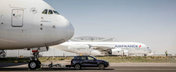 Porsche-ul care a tractat un Airbus A380 si a fost condus inapoi la Londra