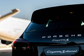 Porsche-le Cayenne tracteaza Airbus-ul A380