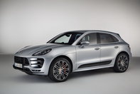 Porsche Macan Turbo cu pachetul Performance