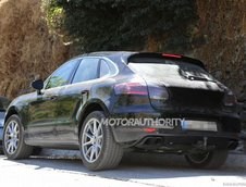 Porsche Macan Turbo - Poze Spion