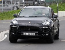 Porsche Macan, un SUV mai mic decat Cayenne, surprins in teste