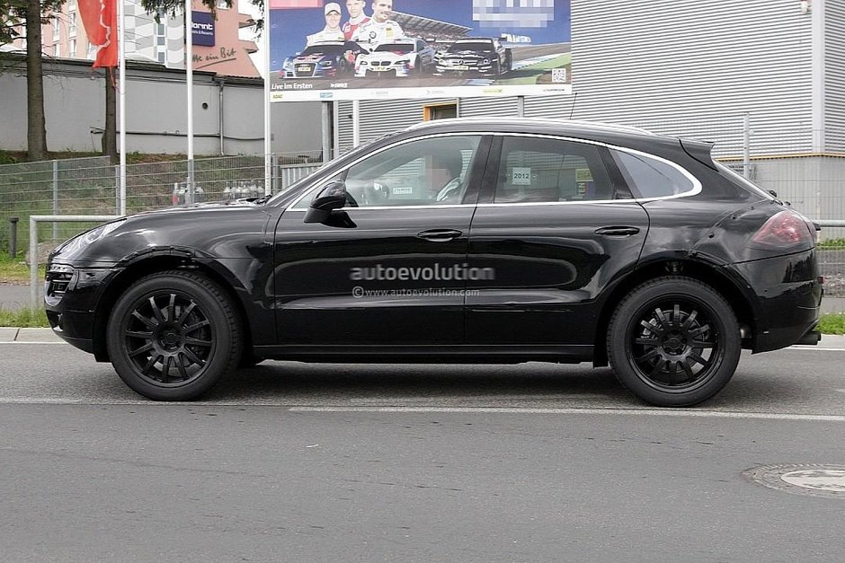 Porsche Macan, un SUV mai mic decat Cayenne, surprins in teste Porsche Macan, un SUV mai mic decat Cayenne, surprins in teste