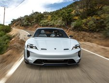 Porsche Mission E Cross Turismo