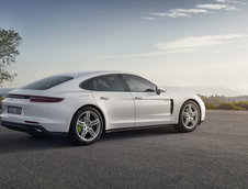 Porsche Panamera 4 E-Hybrid