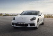 Porsche Panamera 4 E-Hybrid
