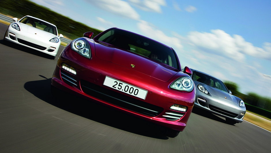 Porsche Panamera a ajuns la 25.000 exemplare construite Porsche Panamera a ajuns la 25.000 exemplare construite