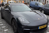 Porsche Panamera in Olanda