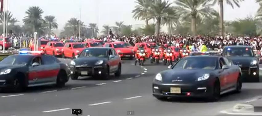 Porsche Panamera si Cayenne - masinile de politie din Qatar Porsche Panamera si Cayenne - masinile de politie din Qatar