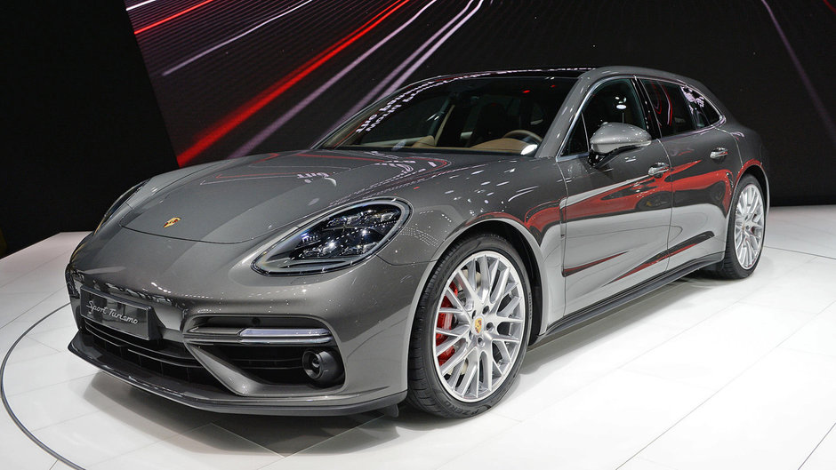 Porsche Panamera Sport Turismo - Poze Reale