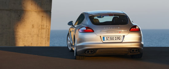 Porsche Panamera Turbo S vine in curand!