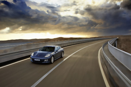 Porsche pregateste Panamera GTS