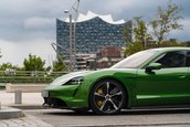 Porsche Taycan Turbo si Turbo S