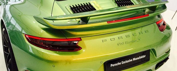 Porsche-ul asta a uimit internetul. Numai culoarea exterioara costa peste 80.000 de euro