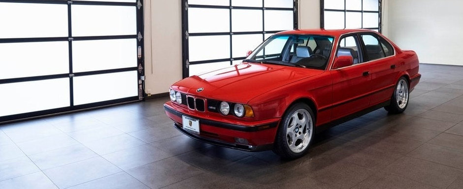 Porsche vinde in Las Vegas un BMW M5 din '91. Automobilul bavarez are doar 50.000 de KM la bord Porsche vinde in Las Vegas un BMW M5 din '91. Automobilul bavarez are doar 50.000 de KM la bord