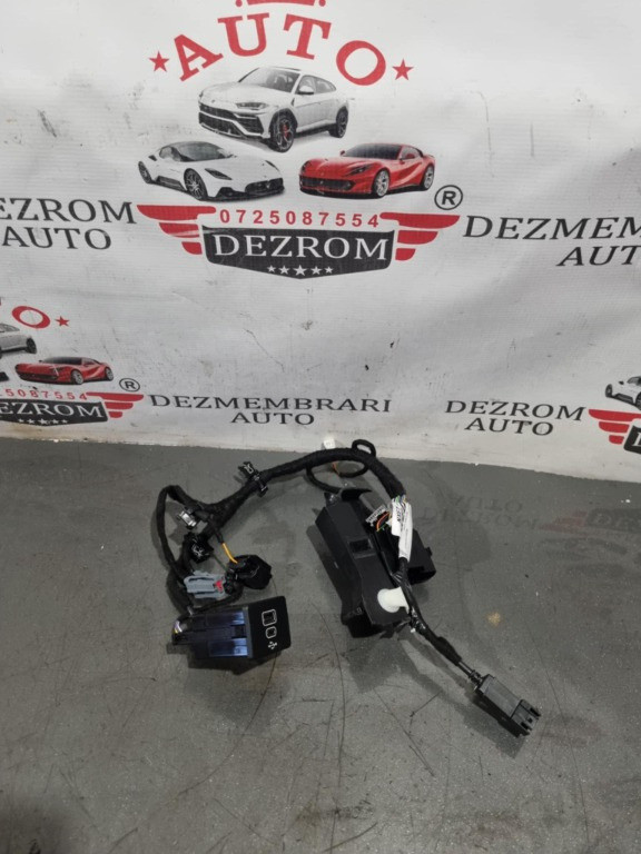 Port USB 2642560 NX7T-14F014-AD Ford Focus Mk4 Hatchback 2.3 ST EcoBoost 280 cai N3DA