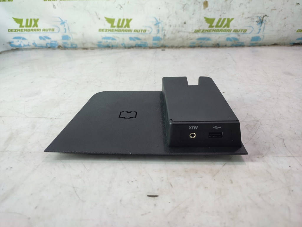 Port USB 5JB857367B Skoda Rapid 3 [2012 - 2017] 1.6 tdi CXMA