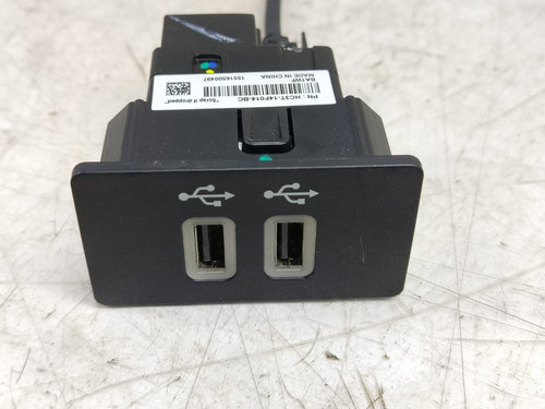 Port usb Hc3t14f014bc Ford Mondeo MK5 [2014 - 2020] 2.0 tdci t8cd 4x4