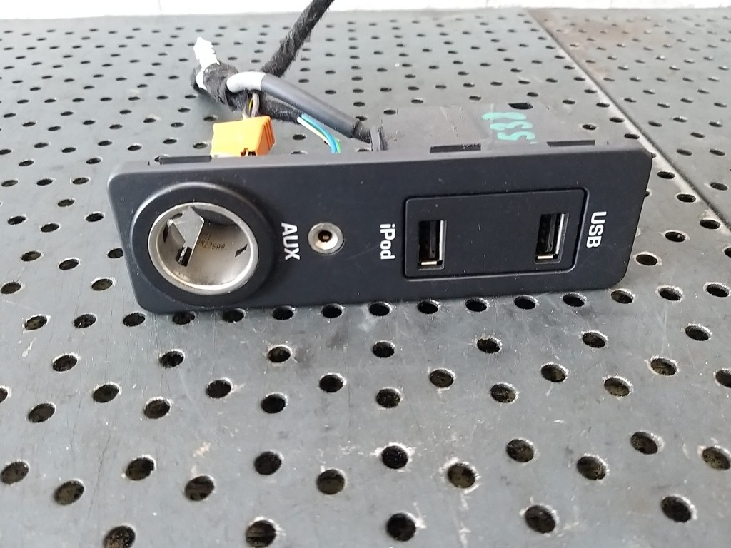 Port usb ipod aux land rover range rover evoque l538 a2c5336865900 aw9319c166aa