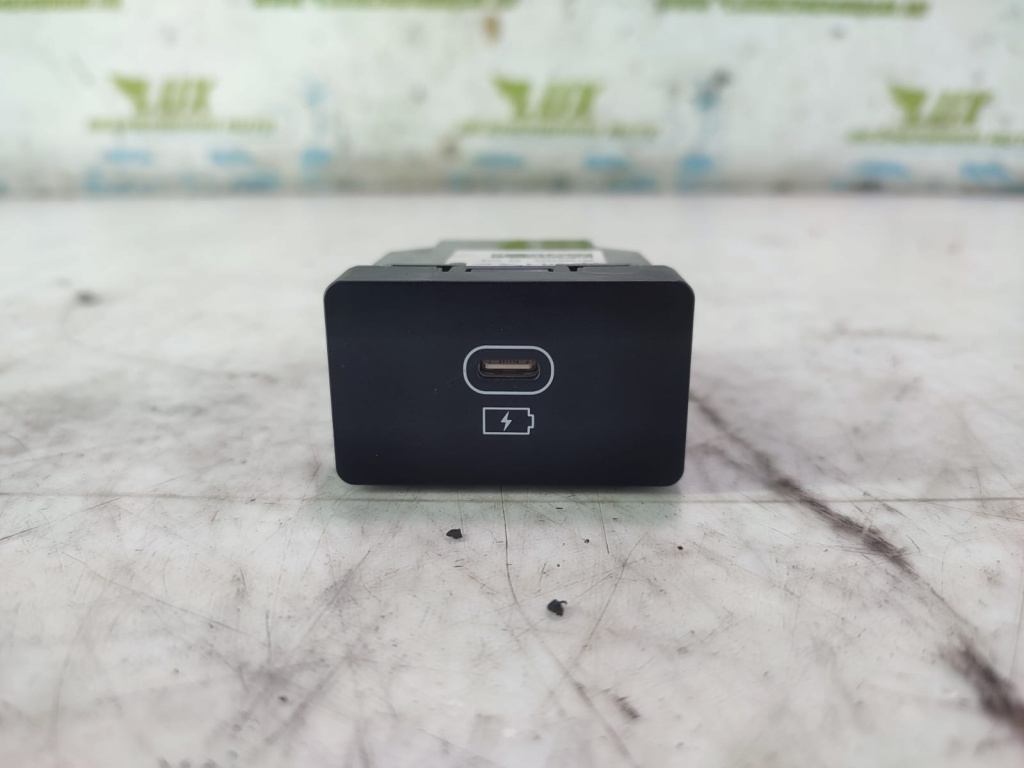 Port usb type C Hyundai i30 PD 3 [2th facelift] [2020 - 2024] 1.5 benzina G4LC