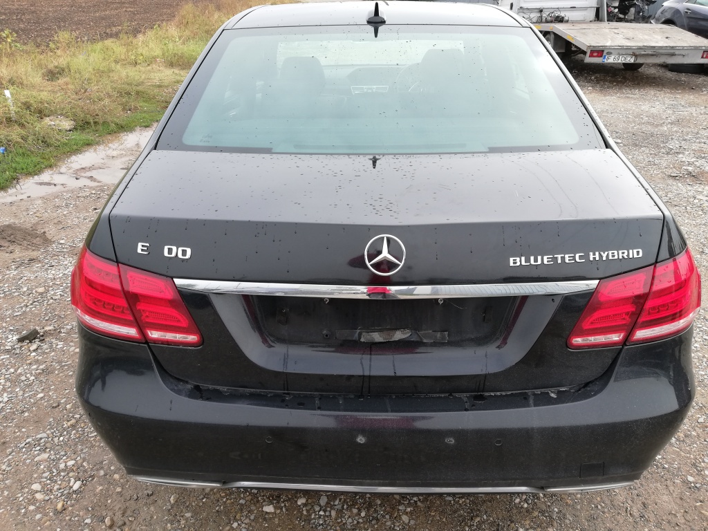 Portbagaj Mercedes E300 hybrid W212 facelift