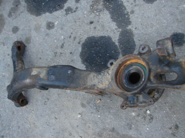 Portfuzeta cu fuzeta si rulment dreapta fata Audi A6 4B/C5 [1997 - 2001] Sedan 2.4 MT (165 hp) AGA